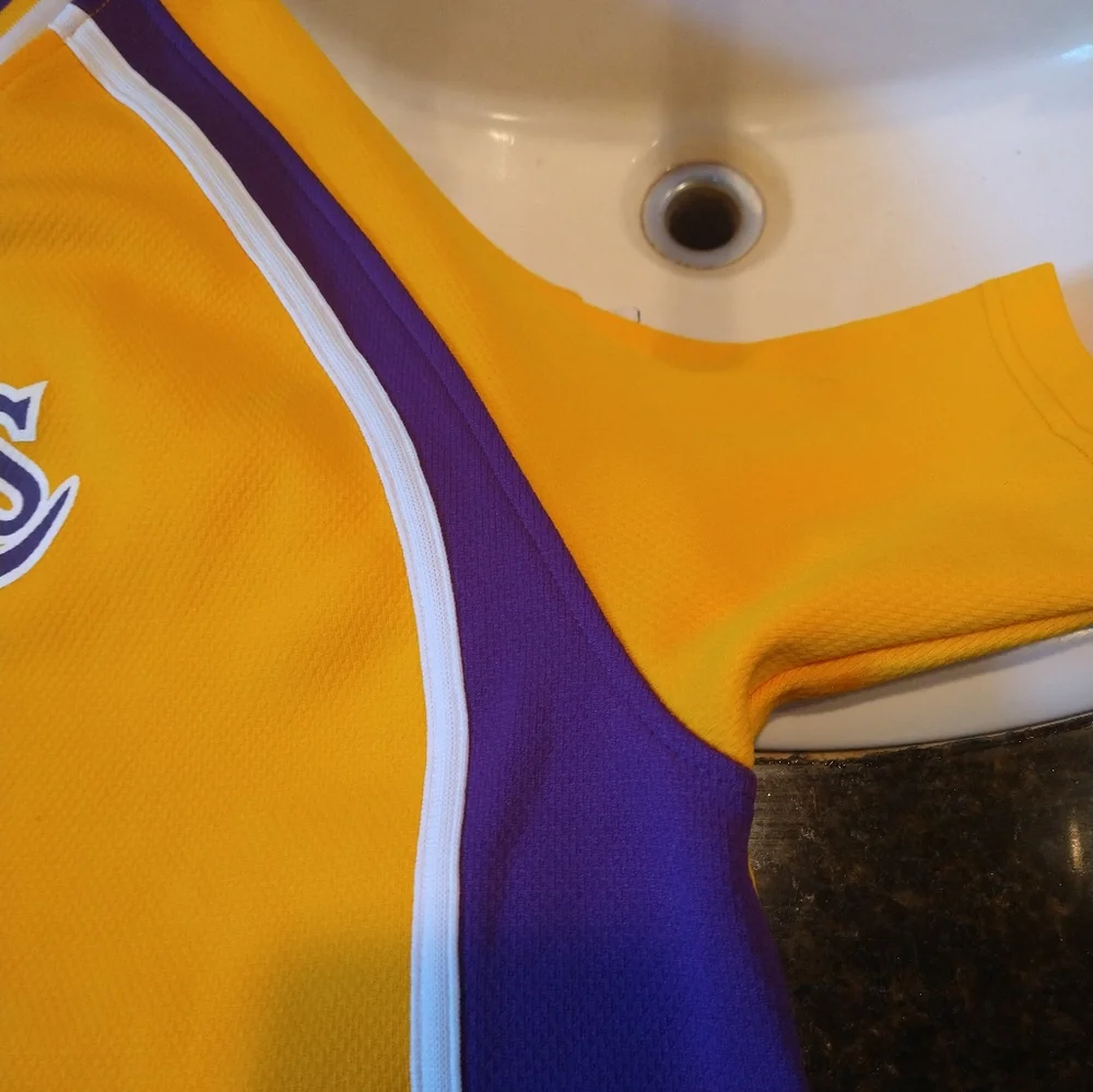 Lakers XL basketball shirt - Picture 6 of 7
